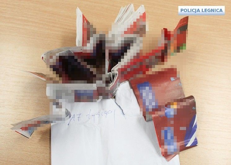 Nastolatek, który chciał oszukać seniora, aresztowany. Podawał się za adwokata