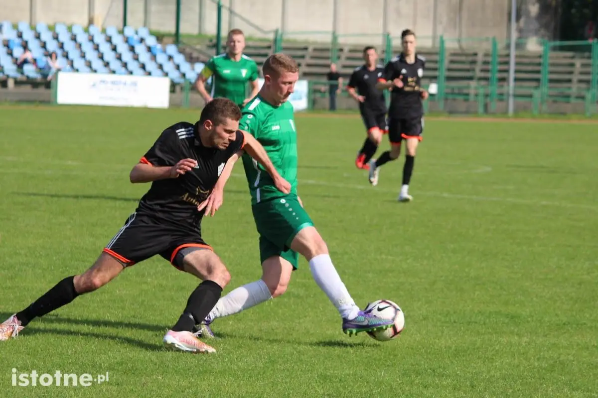 BKS przegrał z AKS-em Strzegom 1:3