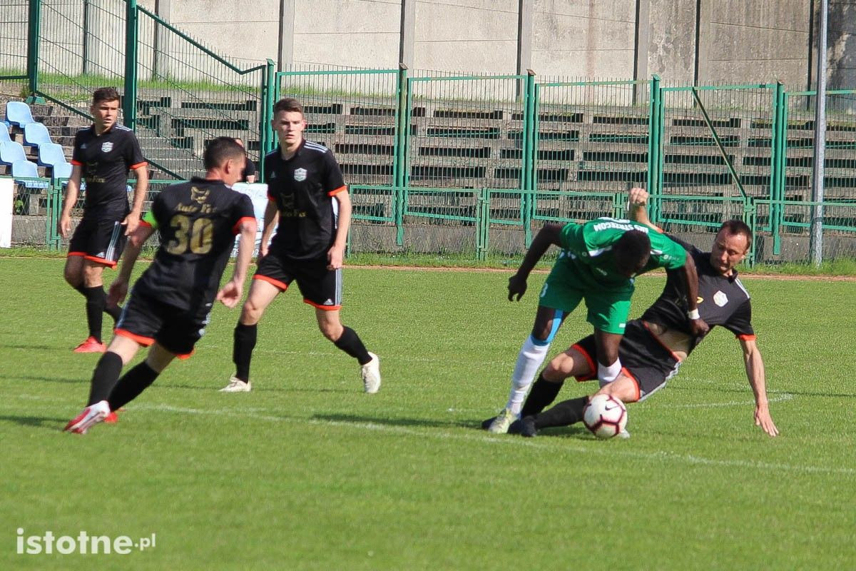 BKS przegrał z AKS-em Strzegom 1:3
