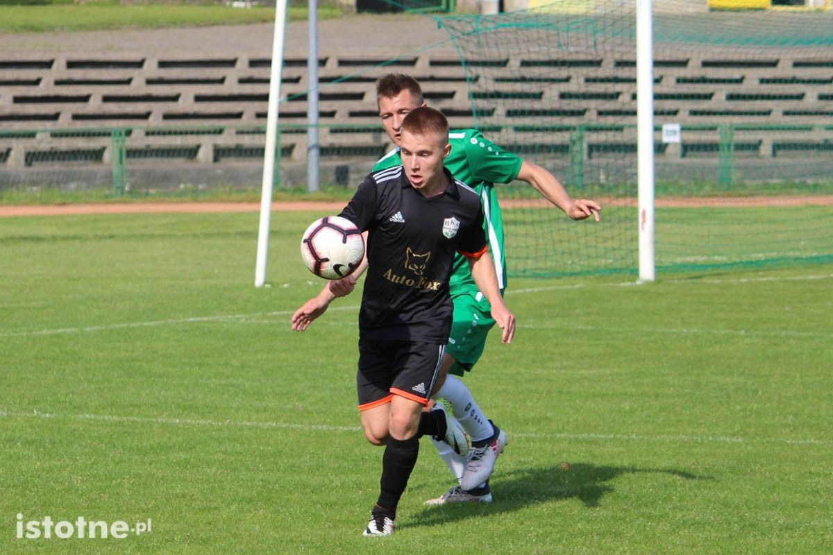 BKS przegrał z AKS-em Strzegom 1:3