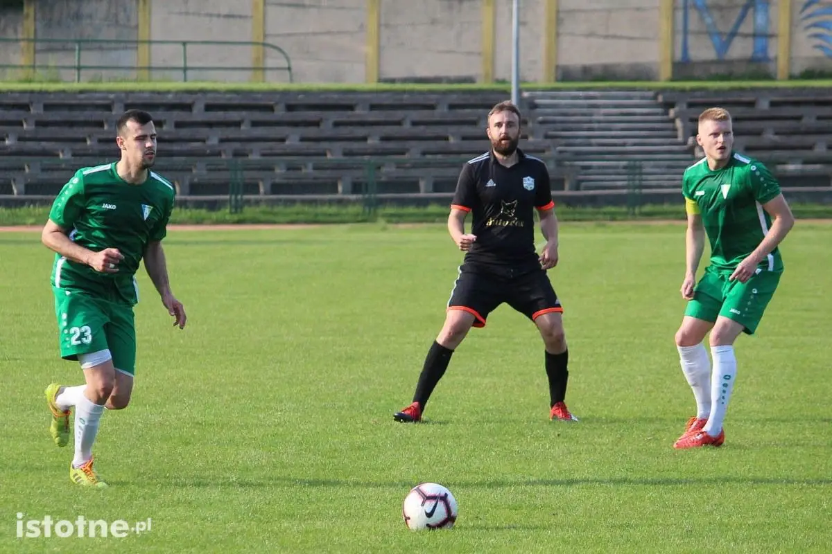 BKS przegrał z AKS-em Strzegom 1:3