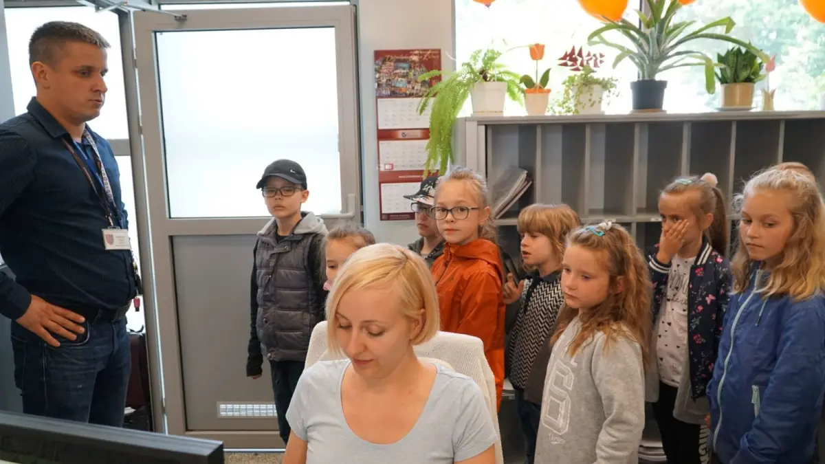 Urzędnicy vs dzieci