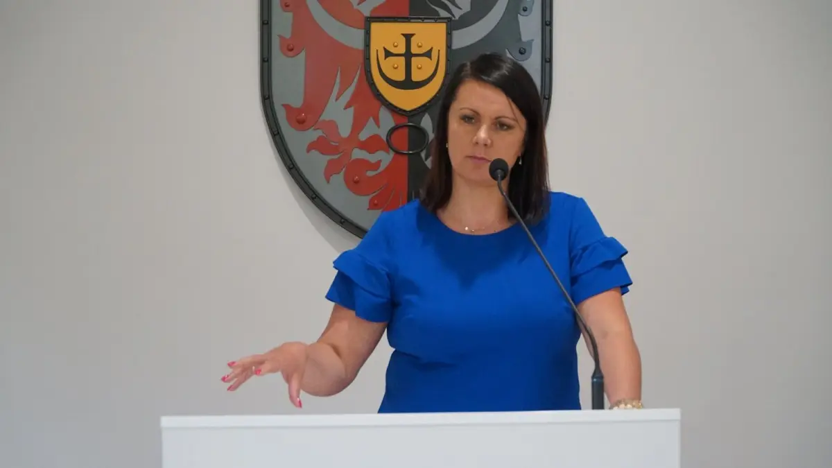 Urzędnicy vs dzieci