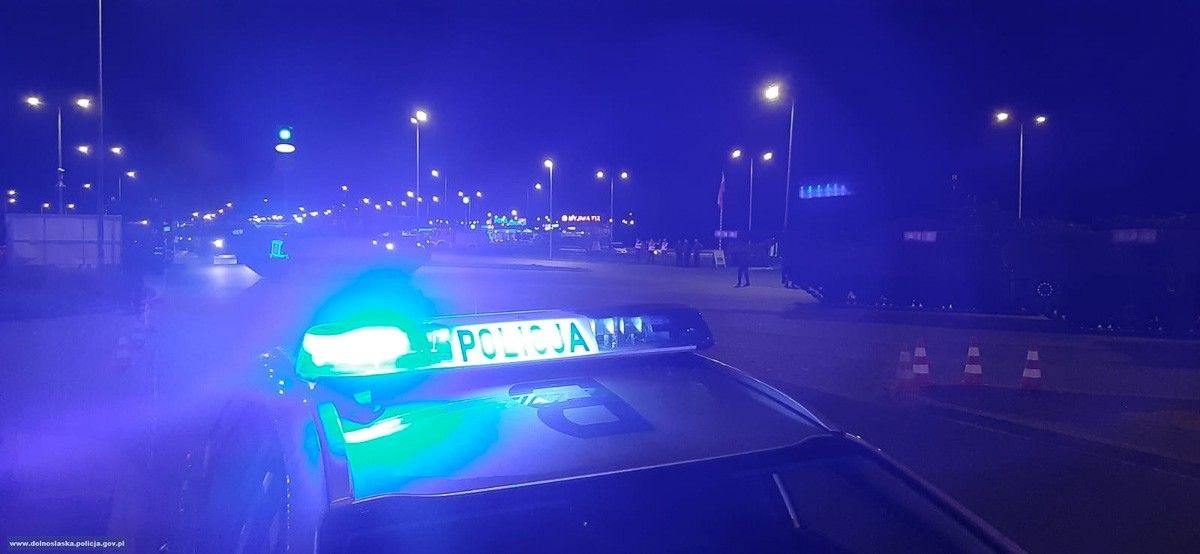 Policja i czołgi na A4 i A18