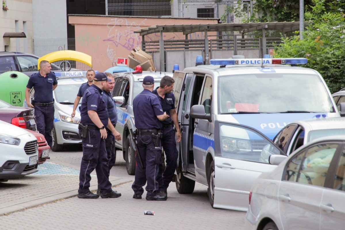 Policyjny pościg za srebrnym BMW