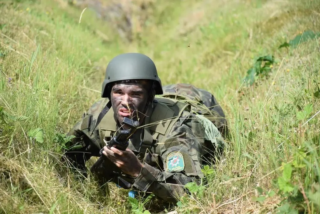 Młodzi żołnierze