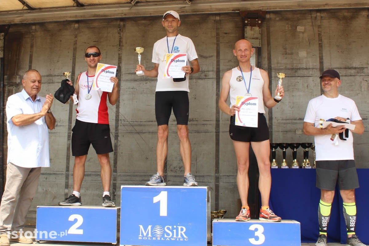 Zwycięzcy Letniego Biegu Między Mostami