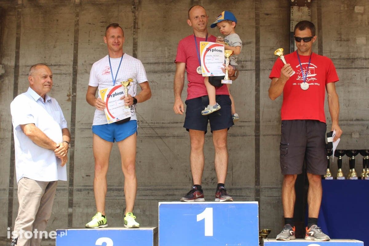 Zwycięzcy Letniego Biegu Między Mostami