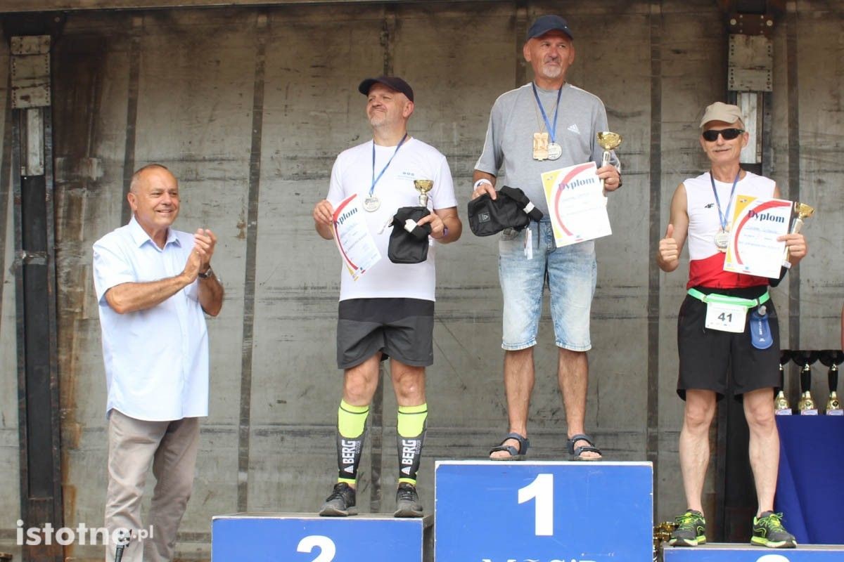 Zwycięzcy Letniego Biegu Między Mostami