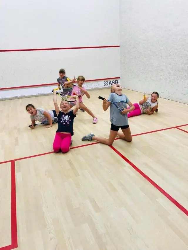 Letnie sportowe półkolonie w Squashstacji