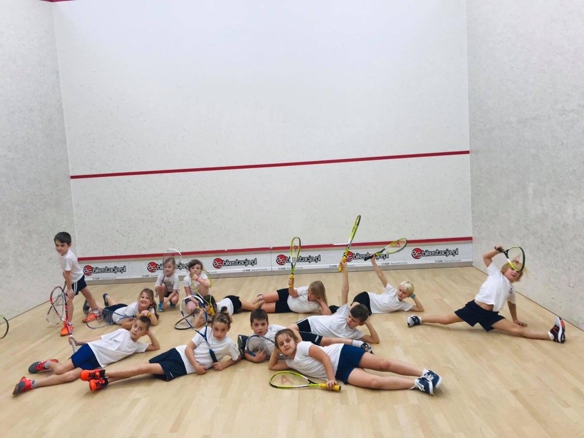 Letnie sportowe półkolonie w Squashstacji