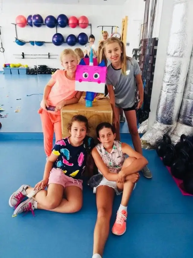 Letnie sportowe półkolonie w Squashstacji