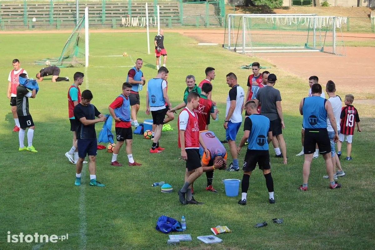 Mecz testowy na stadionie przy Spółdzielczej
