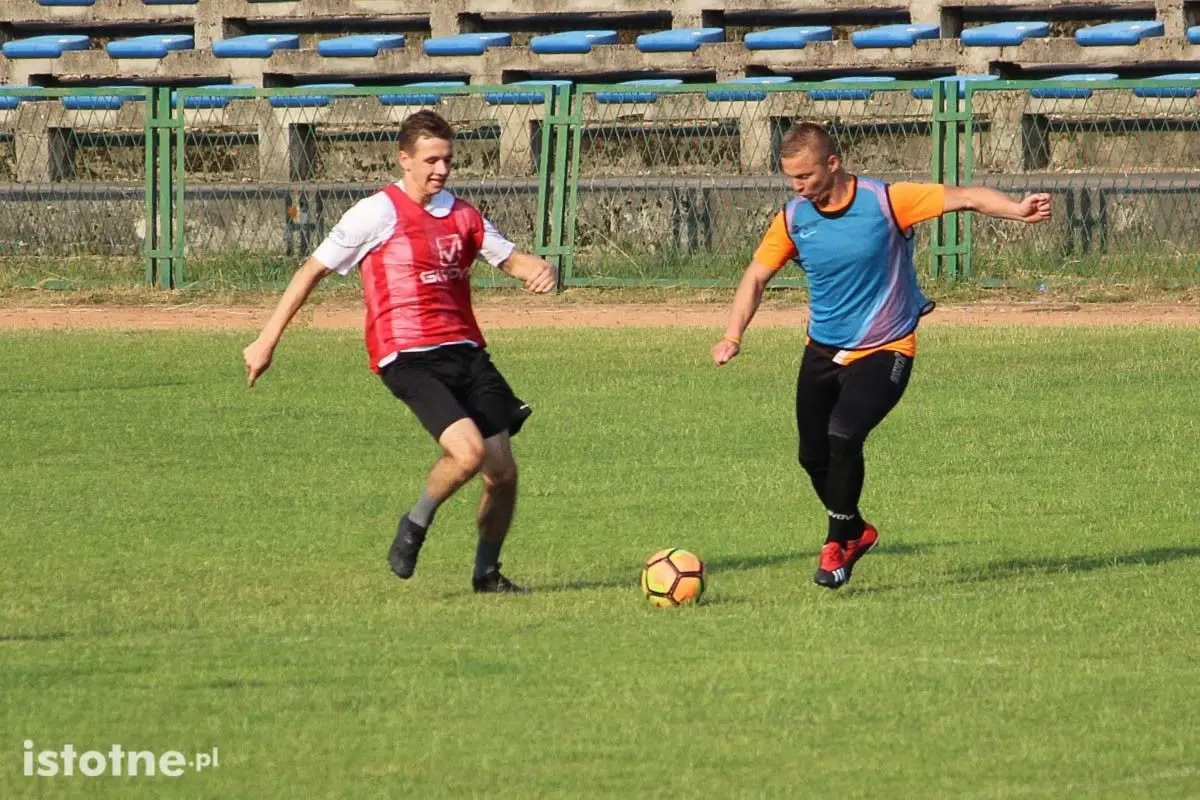 Mecz testowy na stadionie przy Spółdzielczej