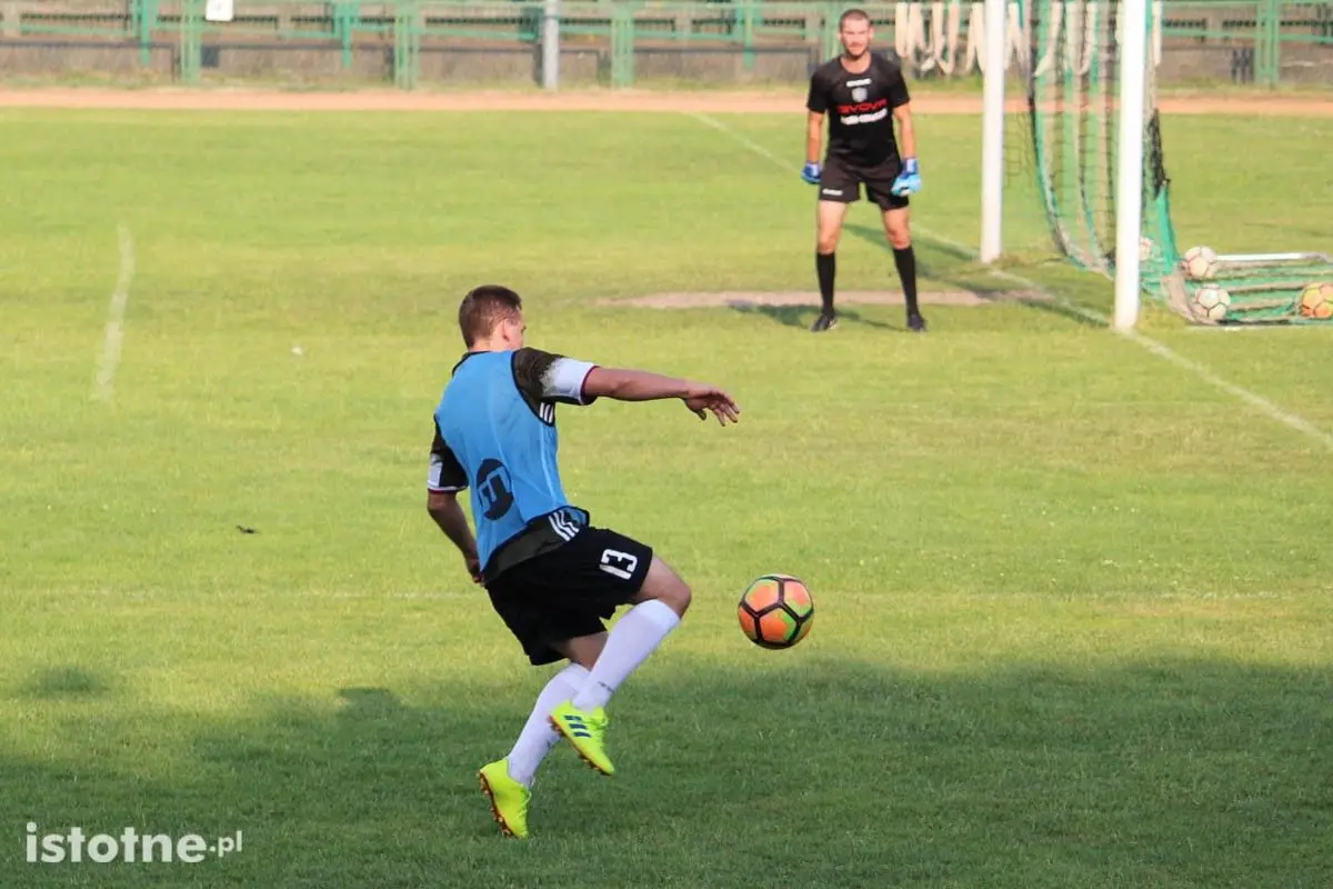 Mecz testowy na stadionie przy Spółdzielczej