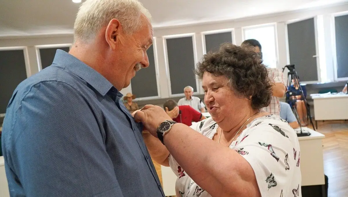 Nauczyć ludzi, jak kochać