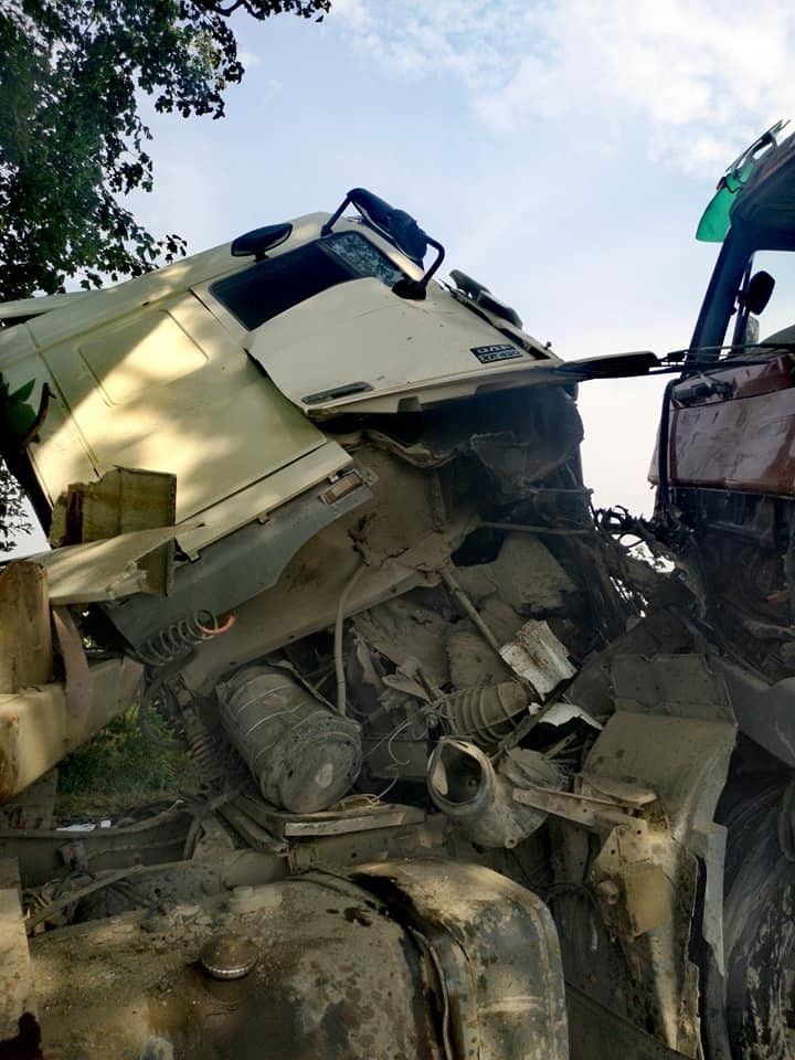 Zderzenie dwóch ciężarówek koło Raciborowic