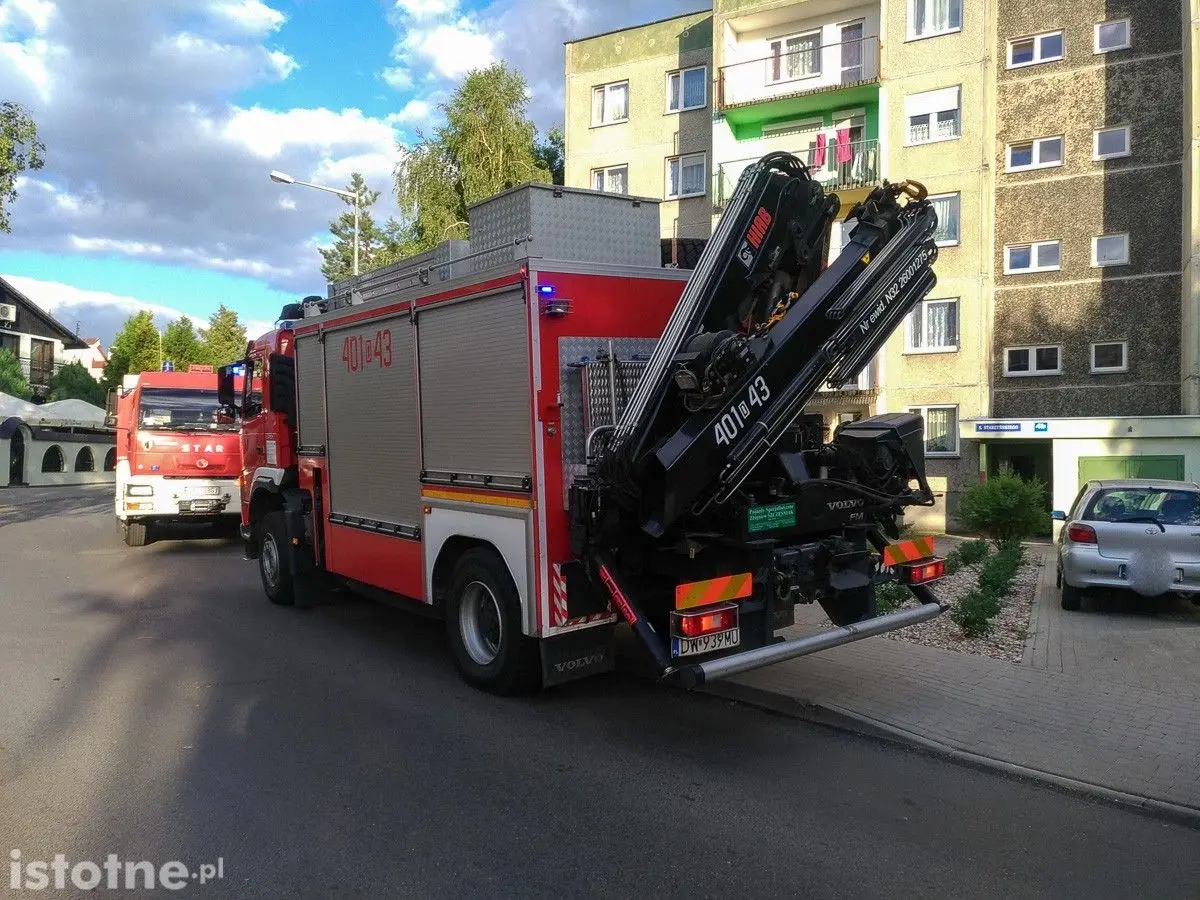 Операція служб на вулиці Старжинського