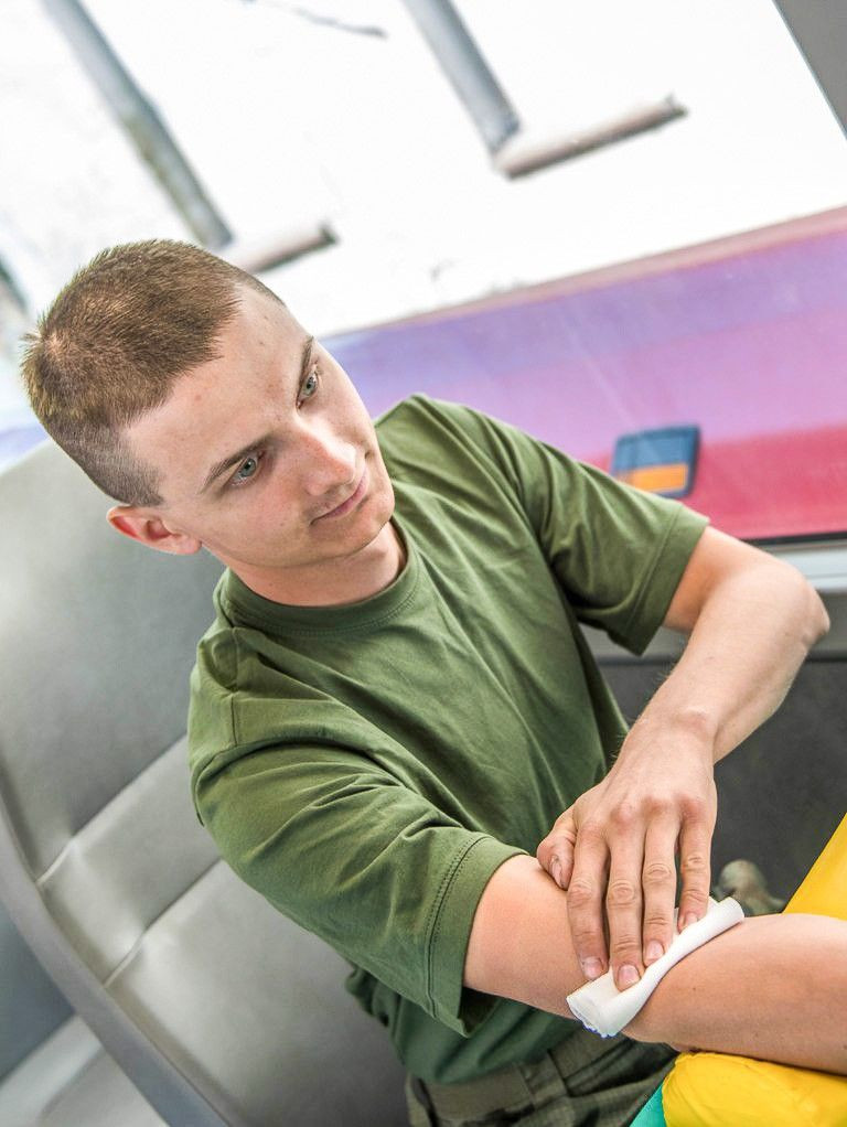 Szkolący się u pancerniaków studenci oddali krew