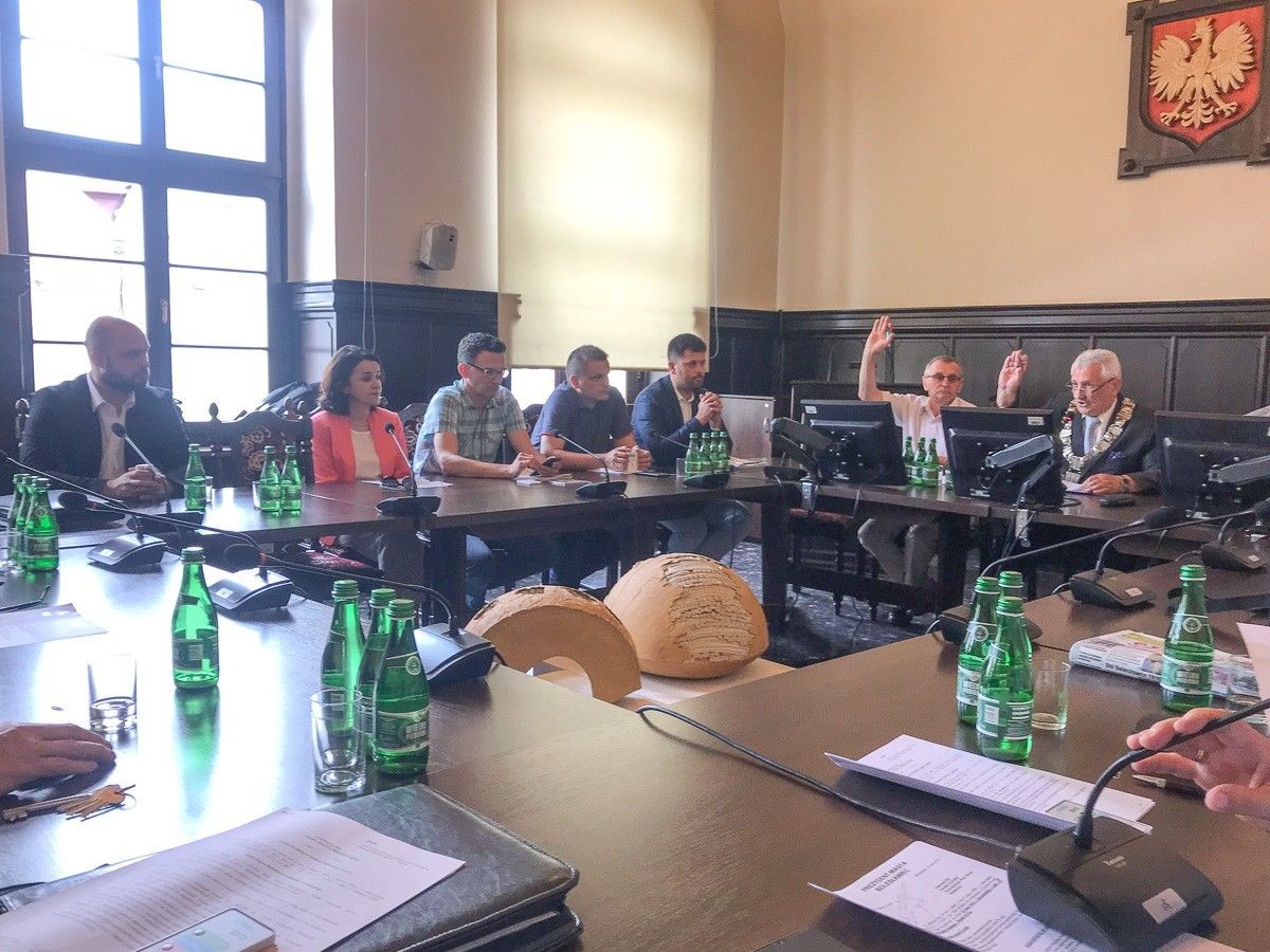 Miasto dofinansuje zakup rezonansu magnetycznego dla szpitala powiatowego