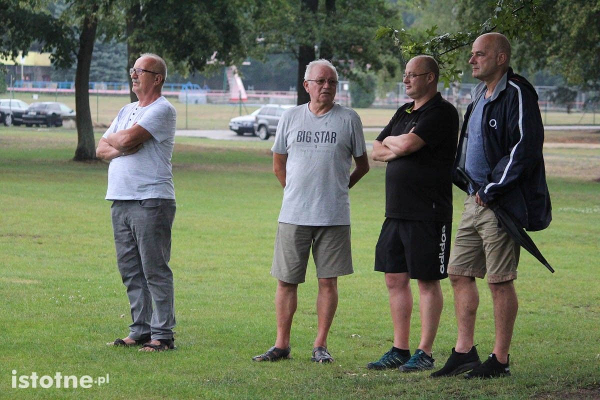 BKS pewnie wygrywa sparing KS Stare Jaroszowice