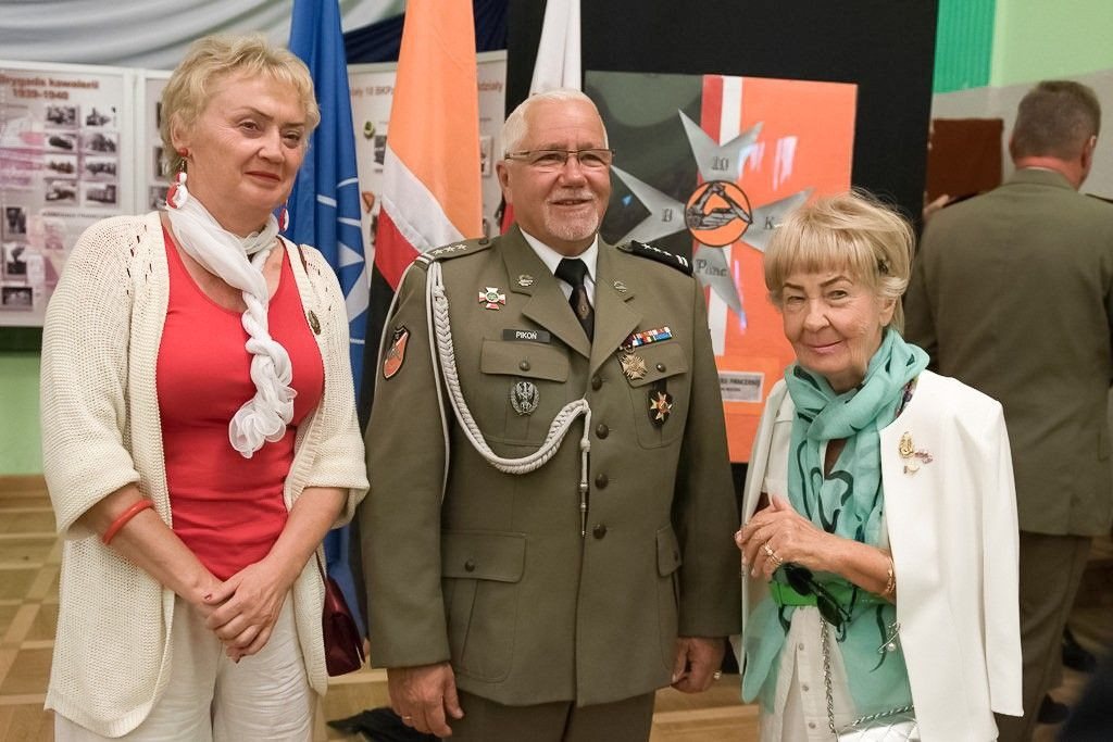 Pancerniacy świętowali po zmroku