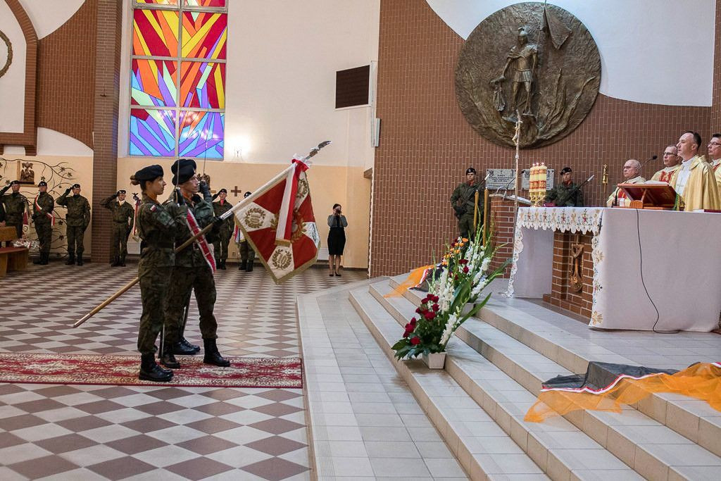 Pancerniacy świętowali po zmroku