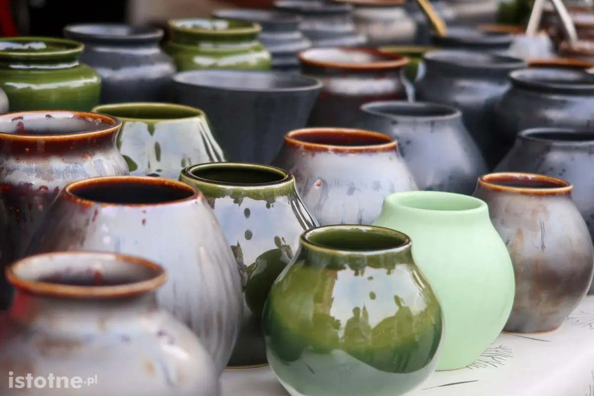 Ceramika na targach ceramicznych w Bolesławcu
