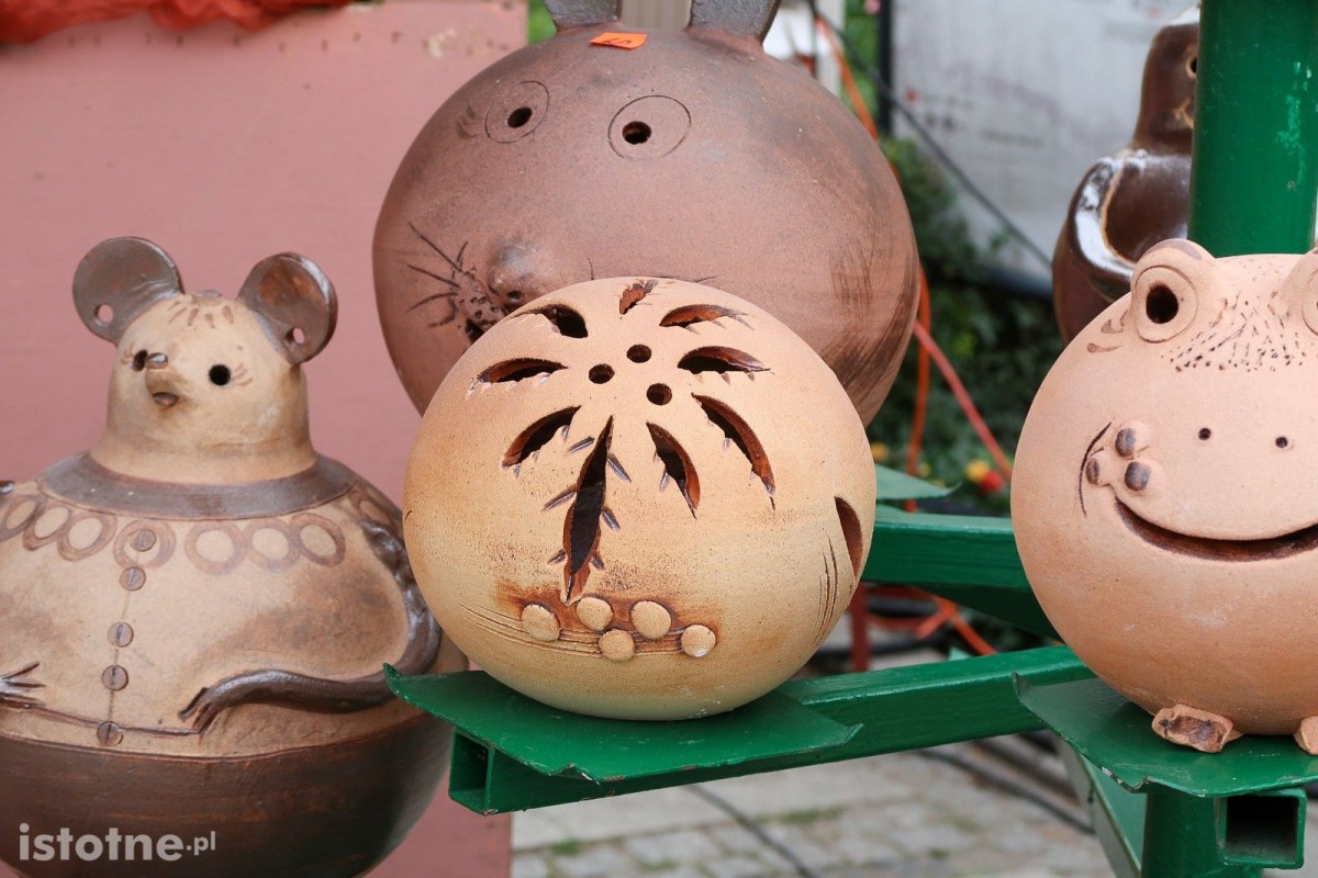 Ceramika na targach ceramicznych w Bolesławcu