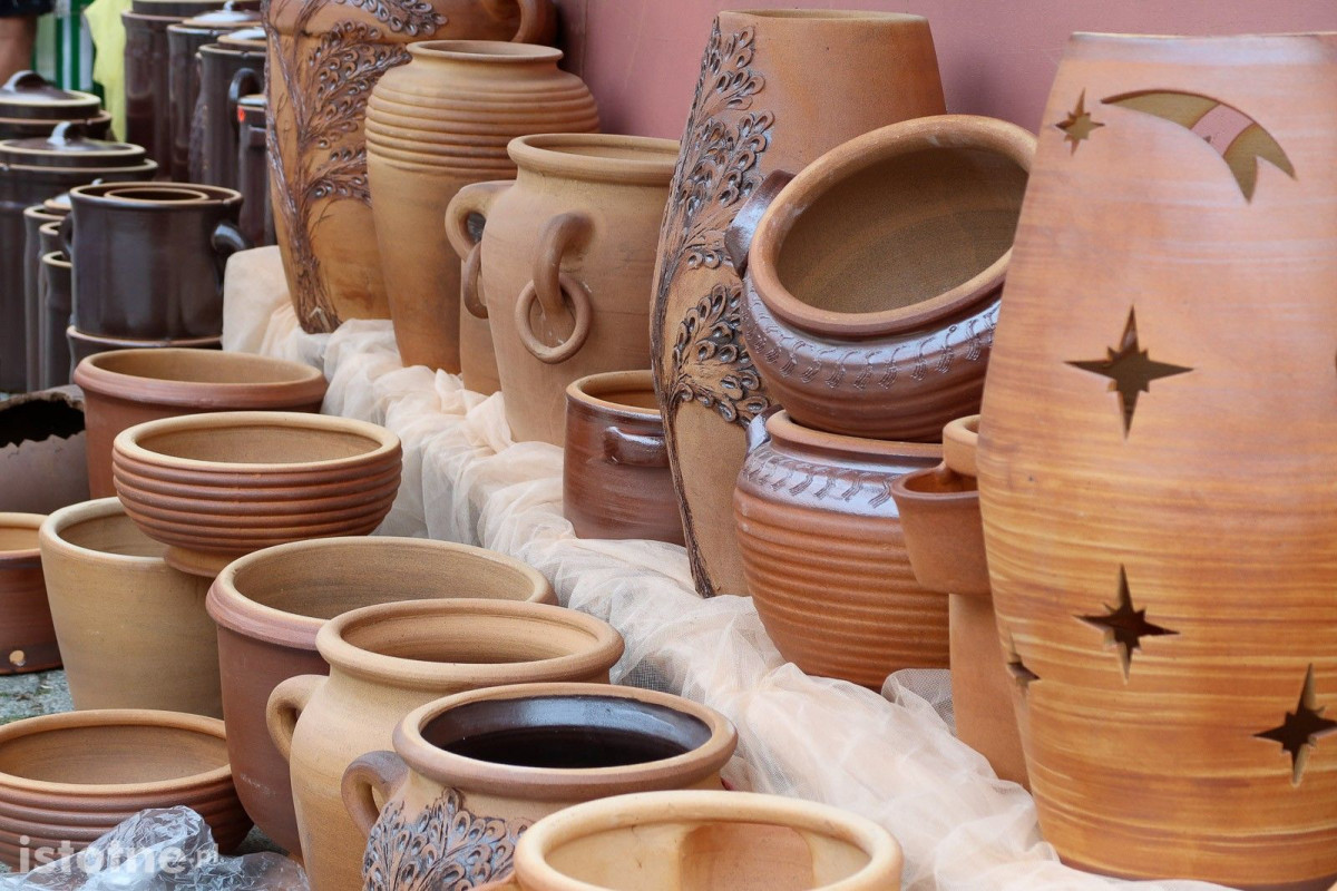 Ceramika na targach ceramicznych w Bolesławcu
