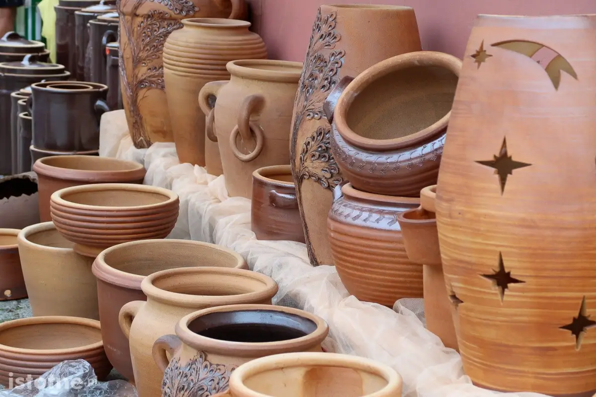 Ceramika na targach ceramicznych w Bolesławcu