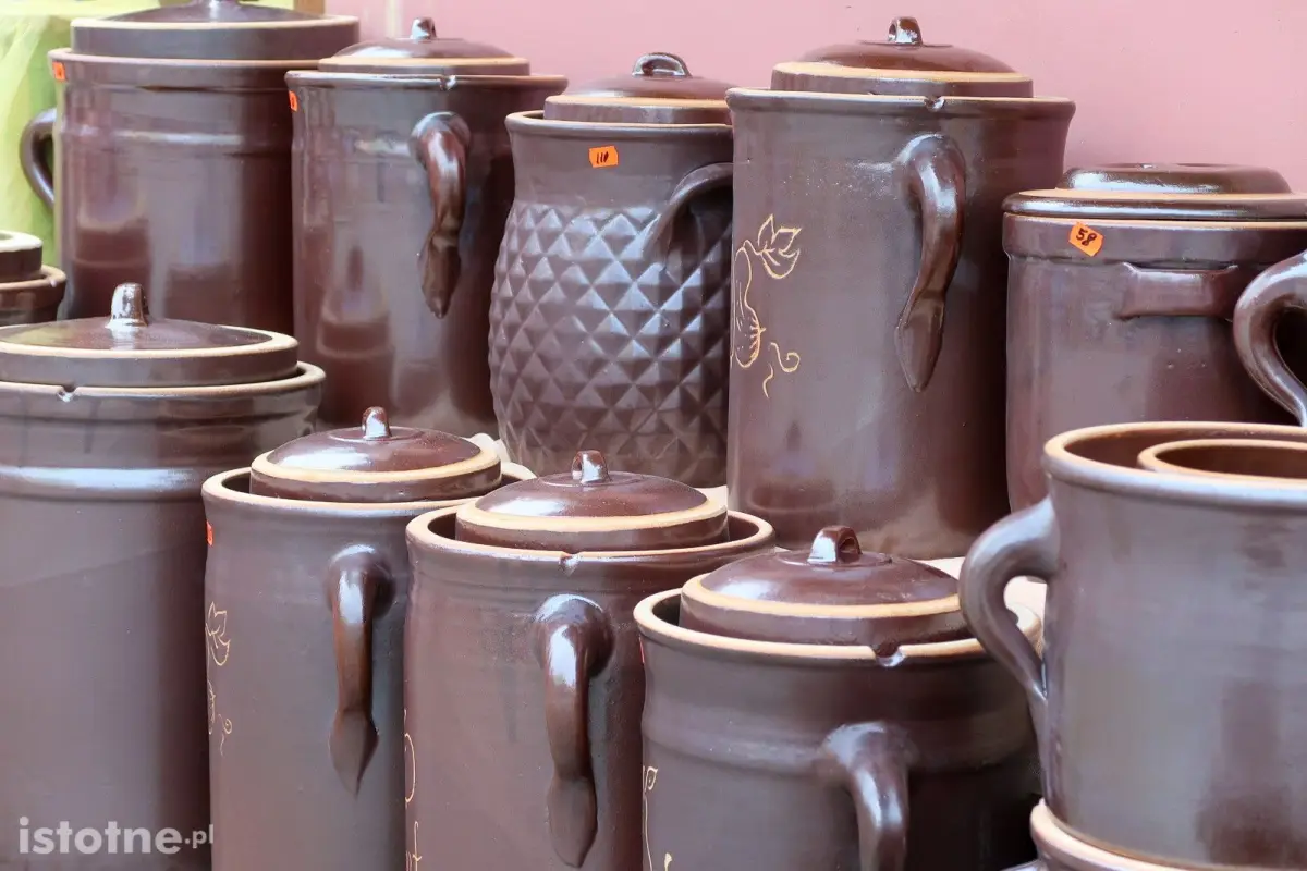 Ceramika na targach ceramicznych w Bolesławcu