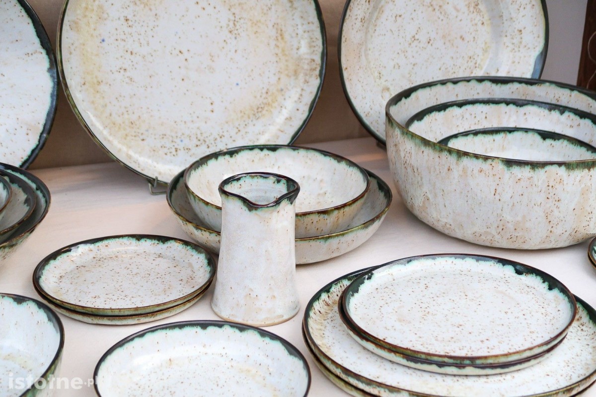 Ceramika na targach ceramicznych w Bolesławcu