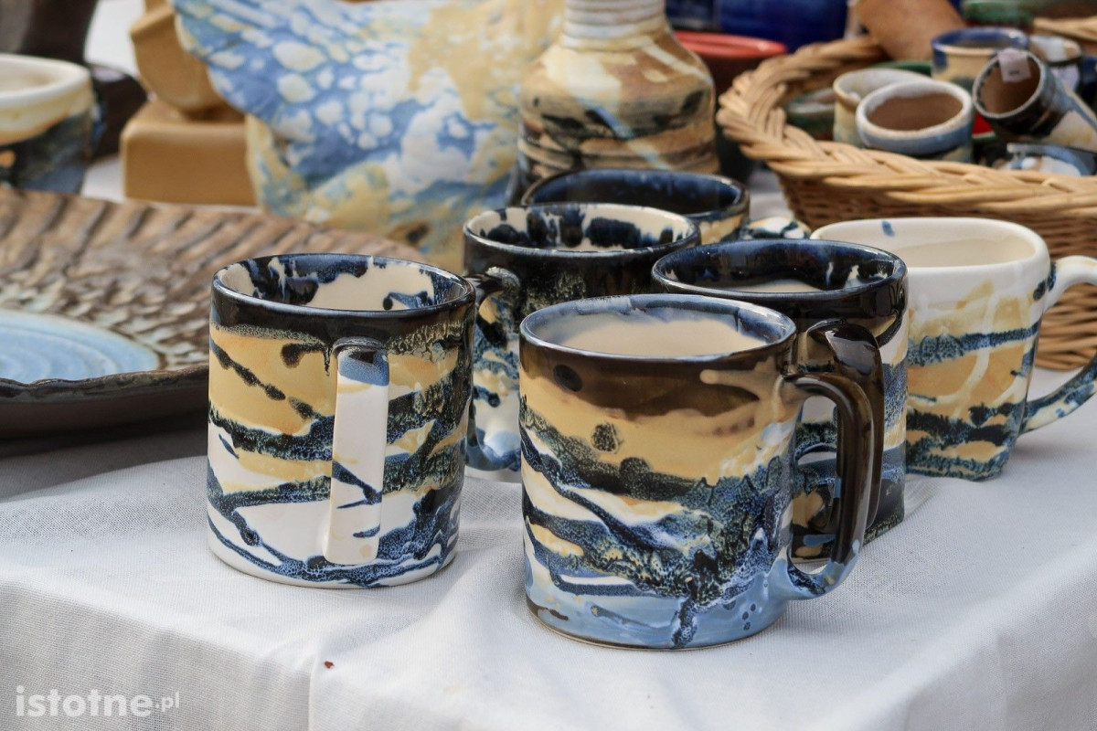 Ceramika na targach ceramicznych w Bolesławcu