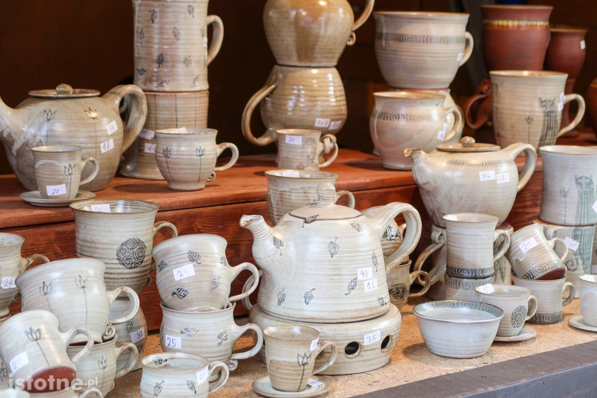 Ceramika na targach ceramicznych w Bolesławcu