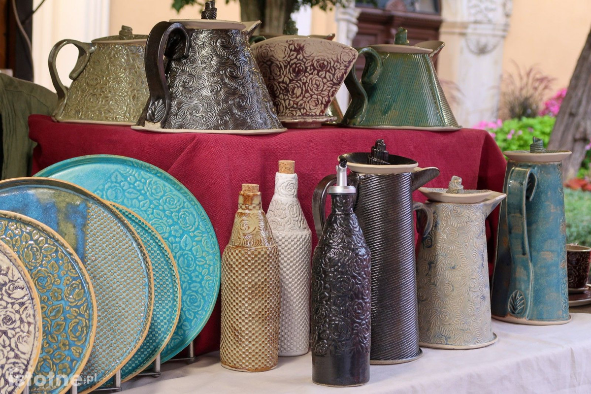 Ceramika na targach ceramicznych w Bolesławcu