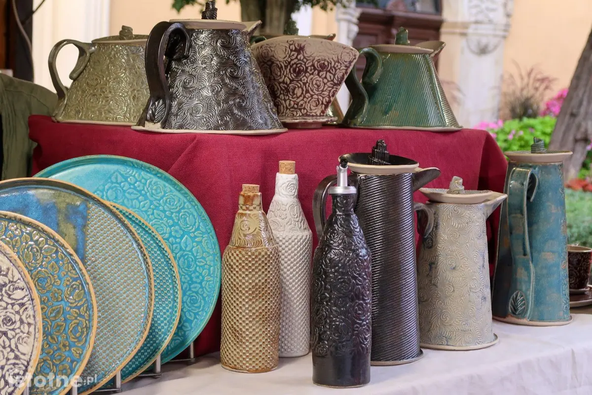 Ceramika na targach ceramicznych w Bolesławcu