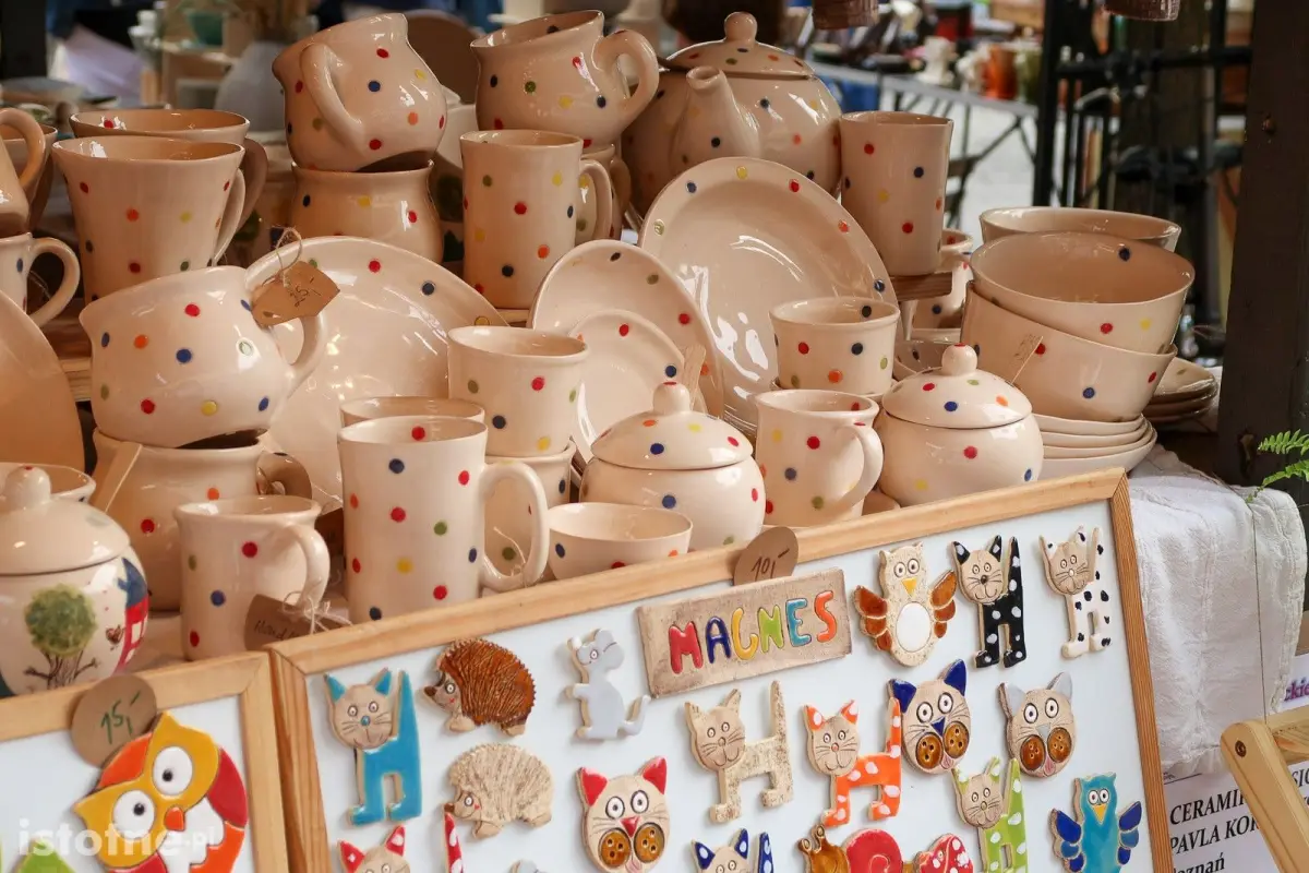 Ceramika na targach ceramicznych w Bolesławcu
