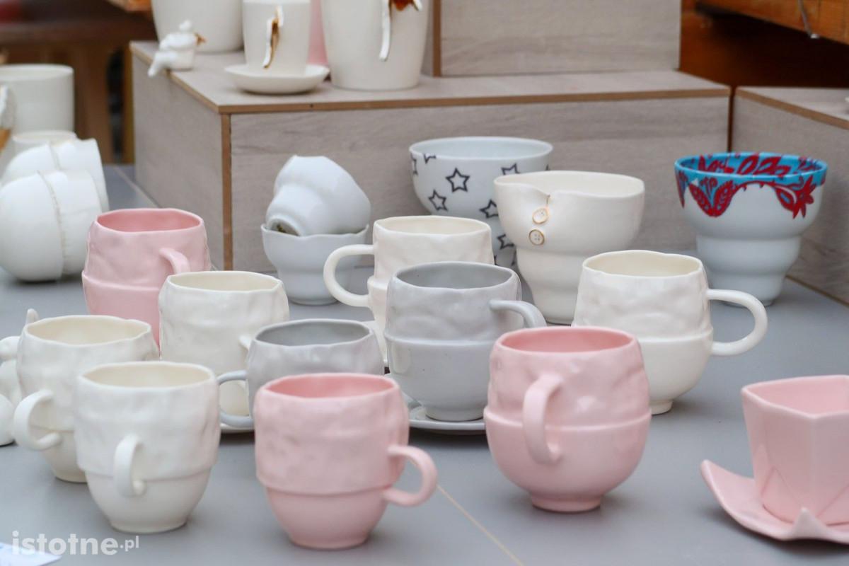 Ceramika na targach ceramicznych w Bolesławcu