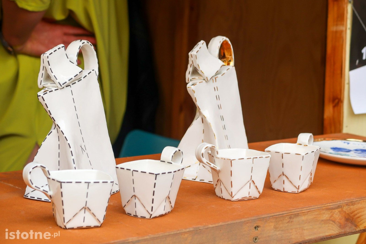 Ceramika na targach ceramicznych w Bolesławcu