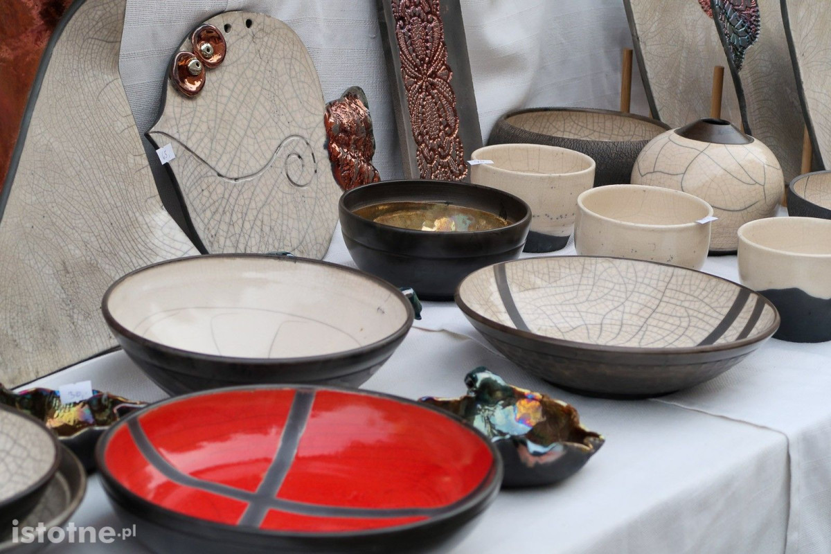 Ceramika na targach ceramicznych w Bolesławcu
