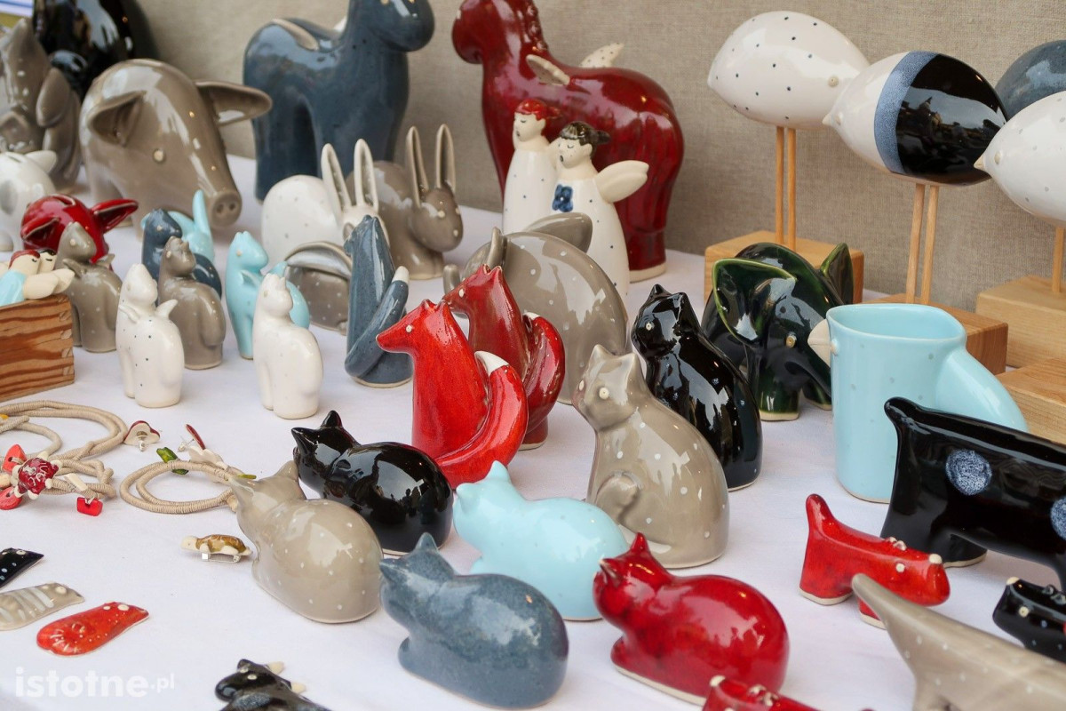Ceramika na targach ceramicznych w Bolesławcu