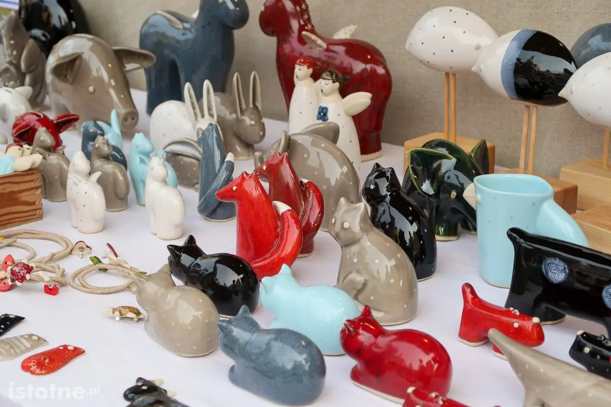 Ceramika na targach ceramicznych w Bolesławcu