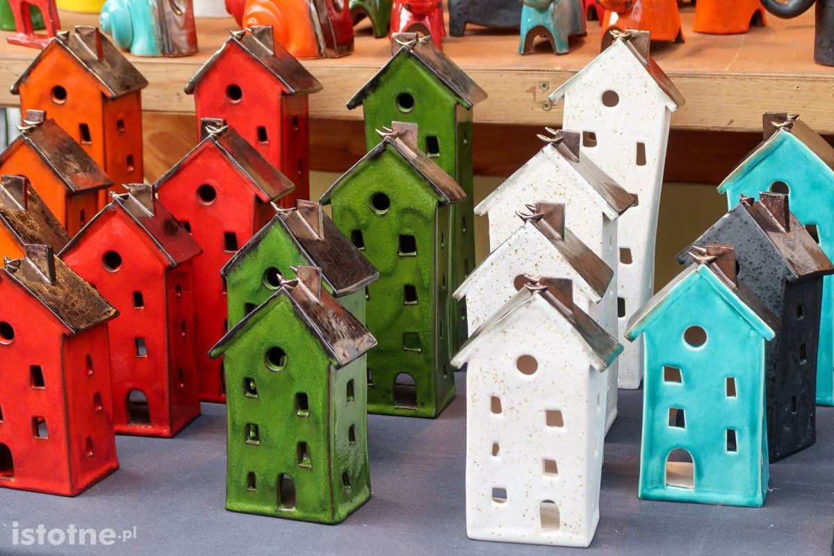 Ceramika na targach ceramicznych w Bolesławcu