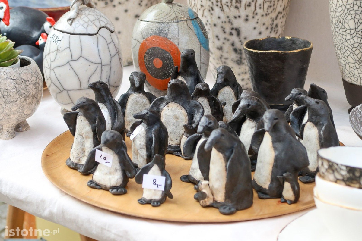Ceramika na targach ceramicznych w Bolesławcu