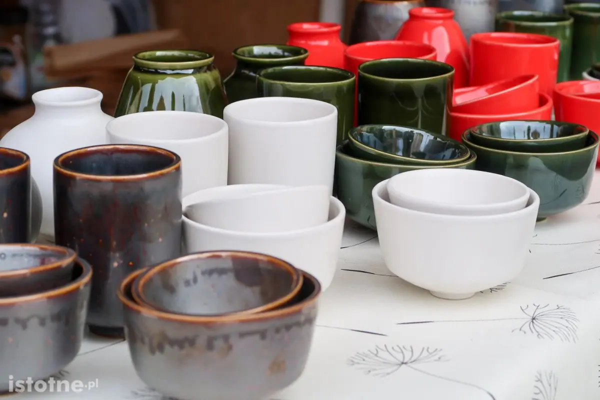 Ceramika na targach ceramicznych w Bolesławcu