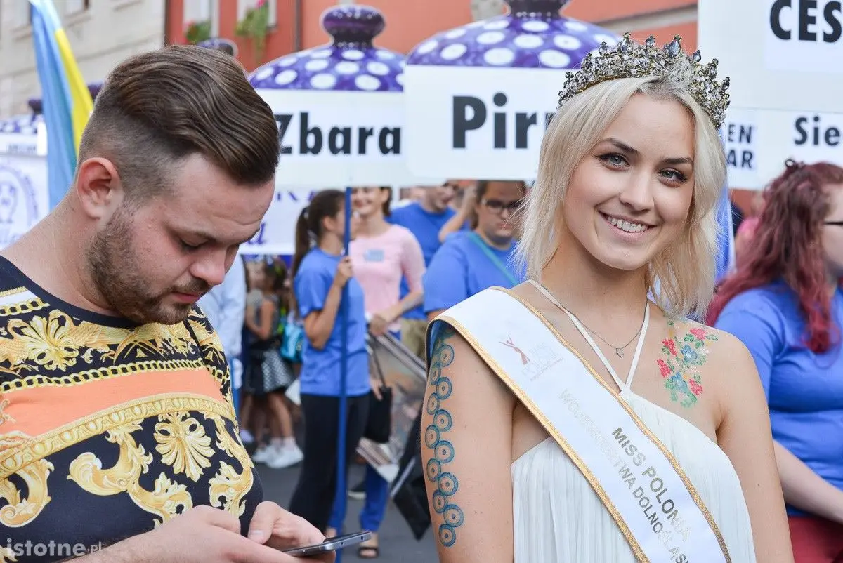 Parada otwierająca 25 Bolesławieckie Święto Ceramiki