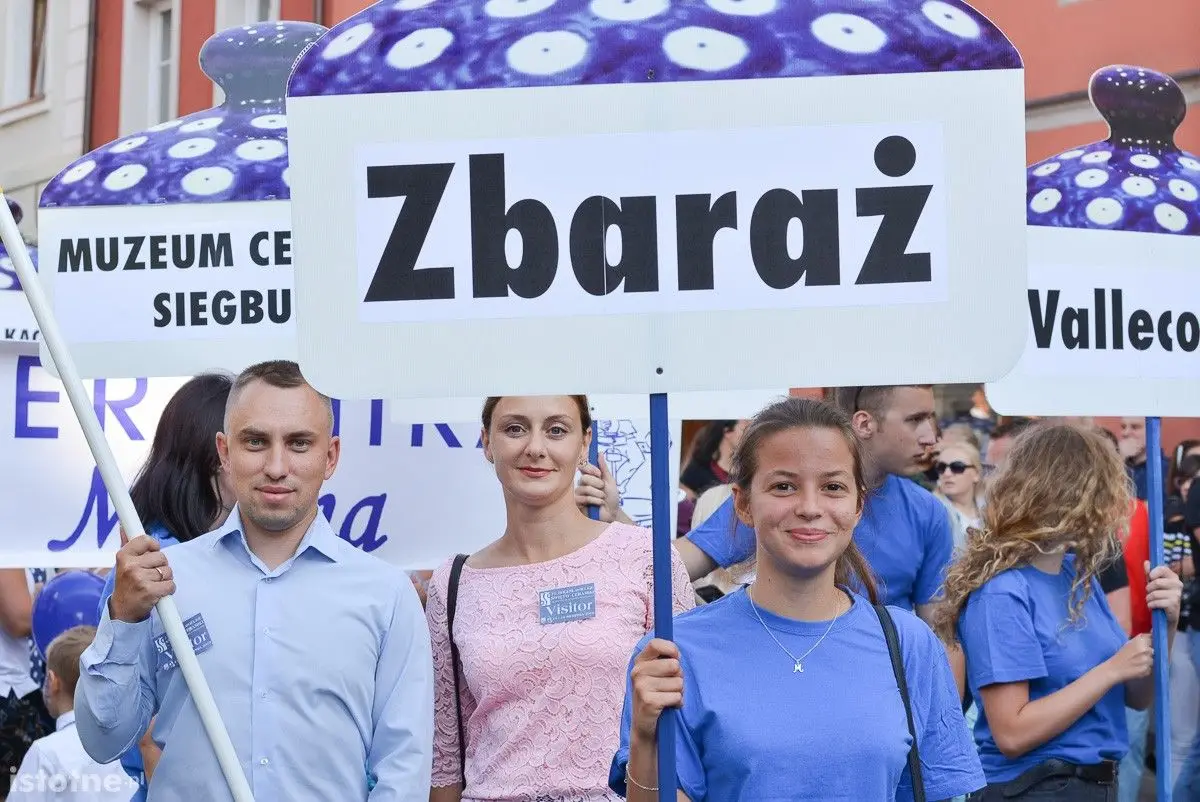 Parada otwierająca 25 Bolesławieckie Święto Ceramiki
