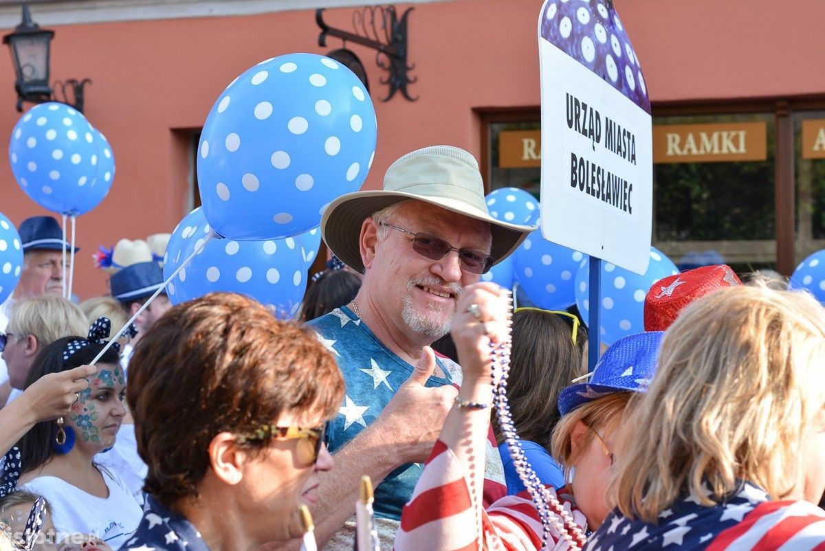 Parada otwierająca 25 Bolesławieckie Święto Ceramiki