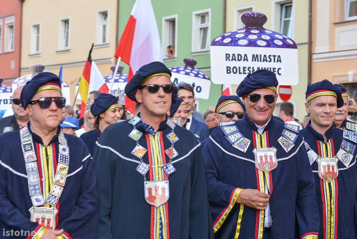 Parada otwierająca 25 Bolesławieckie Święto Ceramiki
